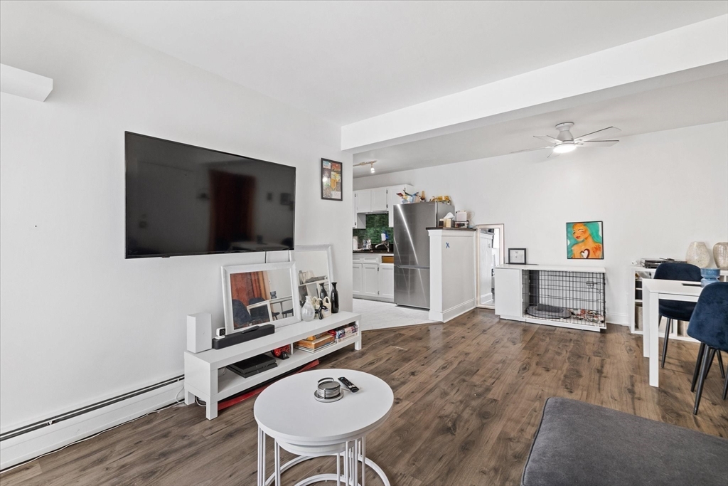 35 Hosmer St 24