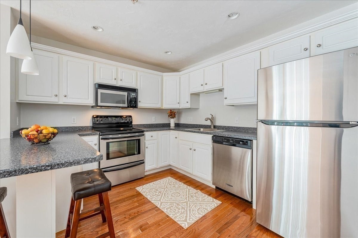 319 Hampton Way #319, Abington, MA Photo #5