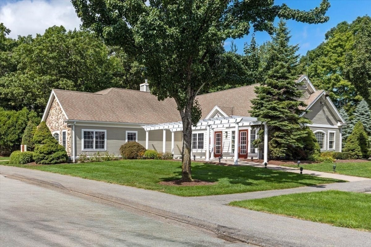 319 Hampton Way #319, Abington, MA Photo #22
