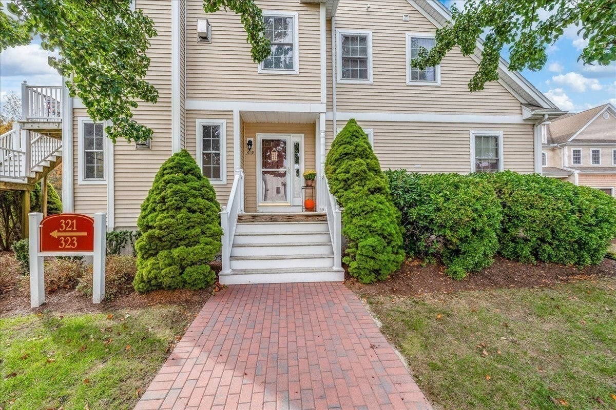 319 Hampton Way #319, Abington, MA Photo #1