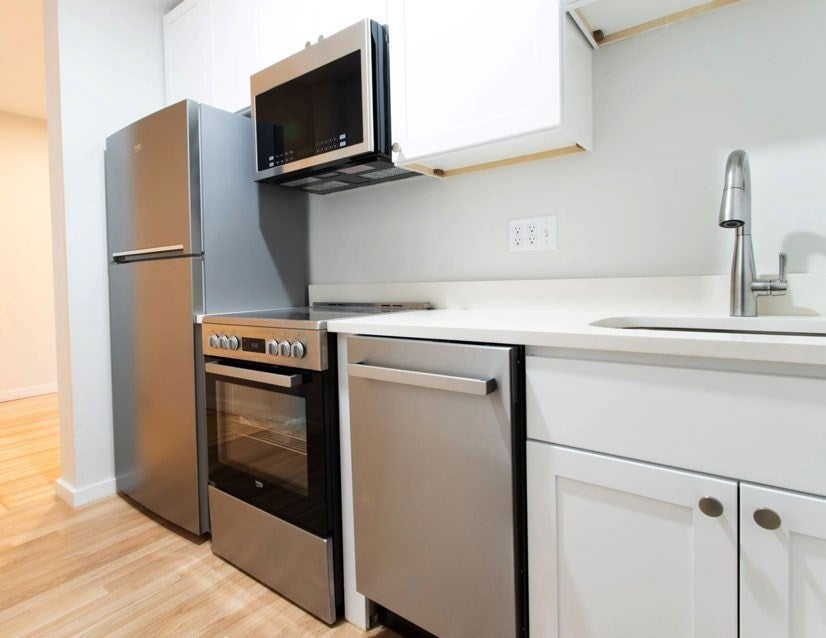 18 Fitzhenry Square, Revere, MA, 18 Fitzhenry Square, Revere, MA Photo #11