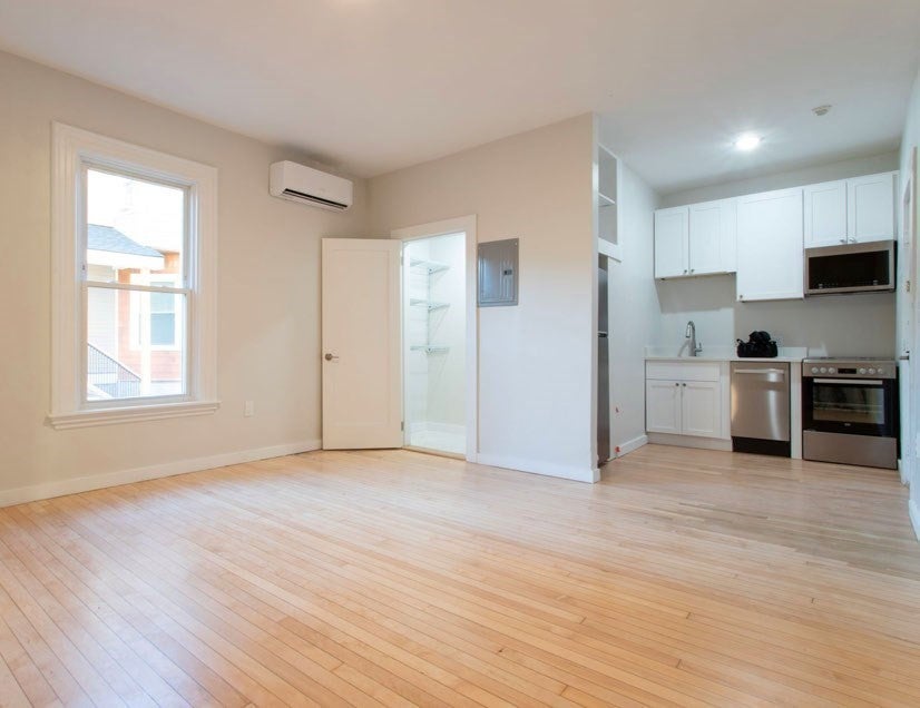 18 Fitzhenry Square, Revere, MA, 18 Fitzhenry Square, Revere, MA Photo #13