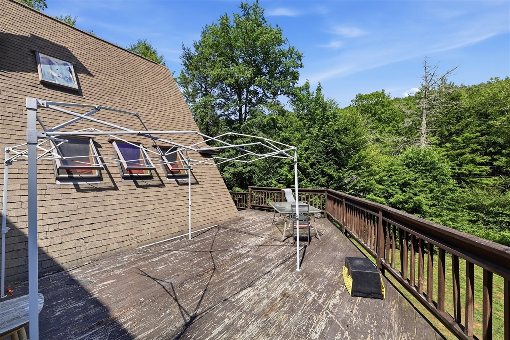 143 River Rd