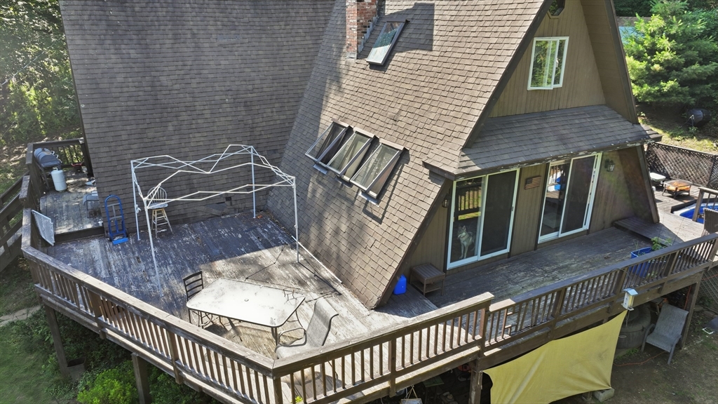 143 River Rd