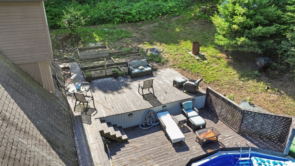 143 River Rd