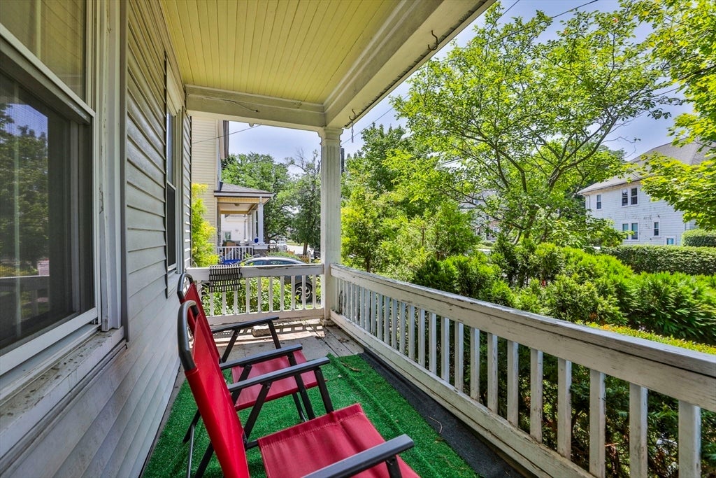 82 Dyer Ave