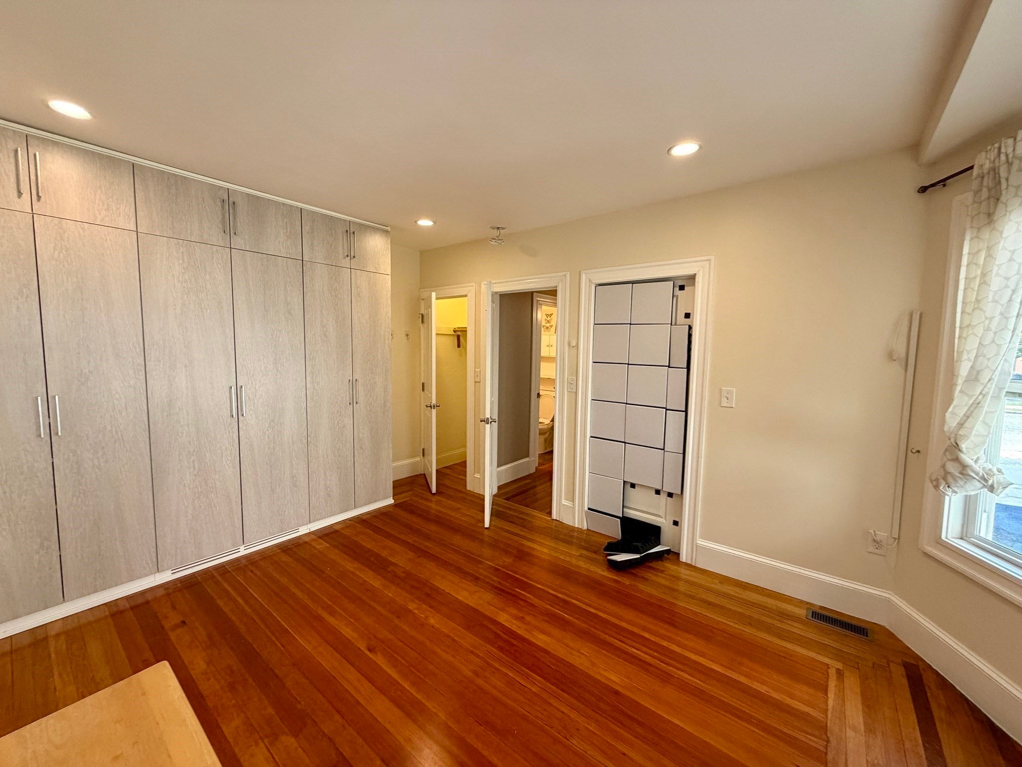 201 College Ave #1, Somerville, MA Photo #5