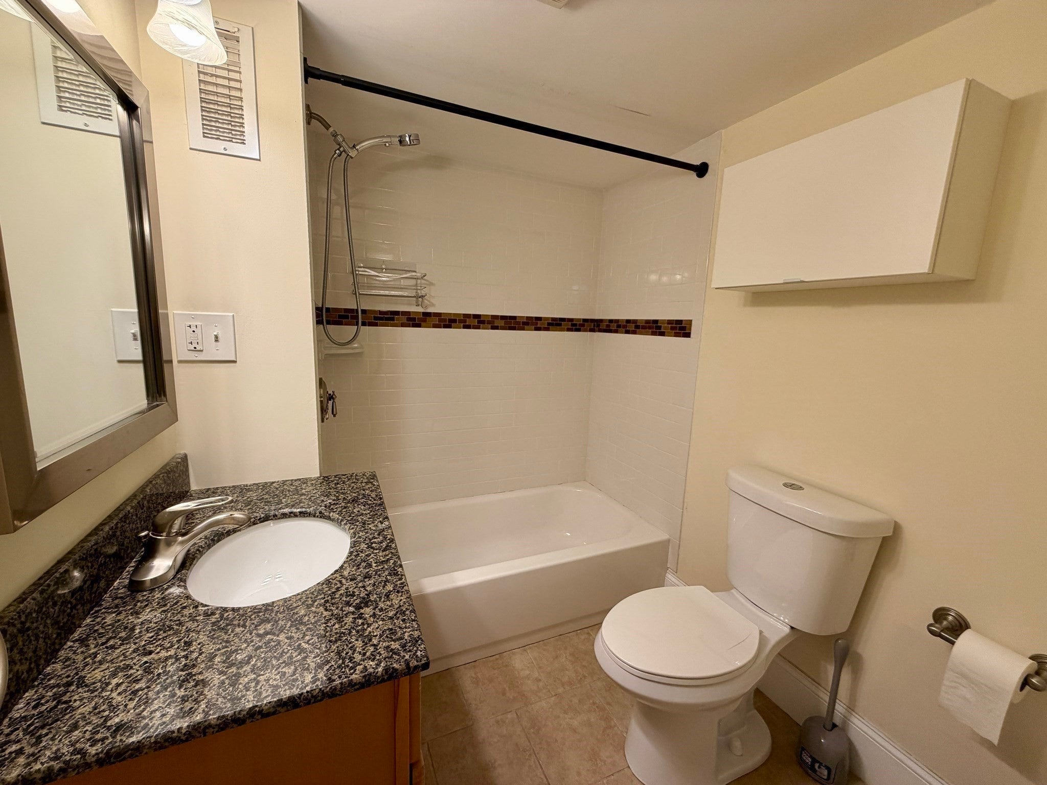 201 College Ave #1, Somerville, MA Photo #10