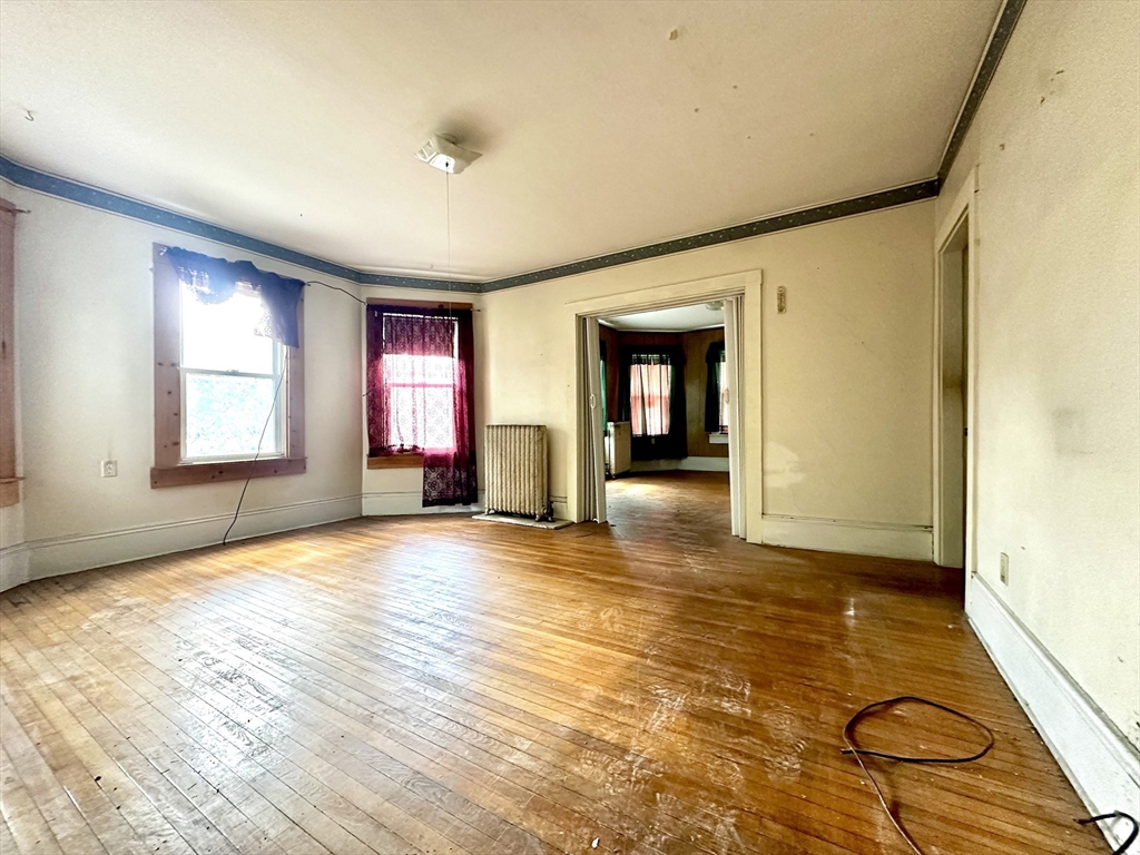 106 County St