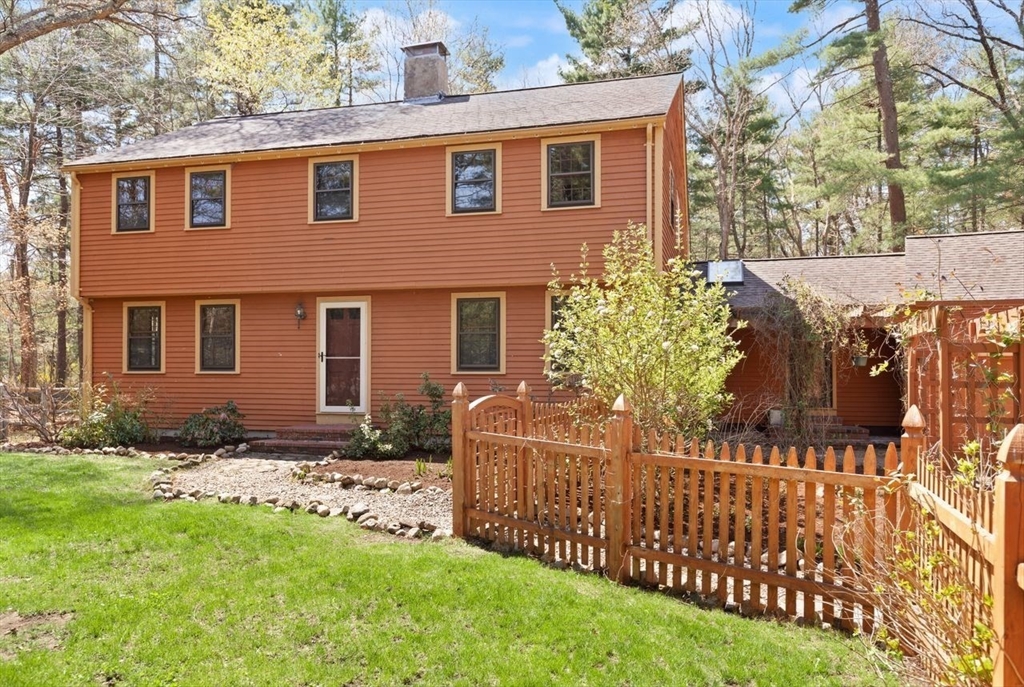 2 Briggs Pond Way