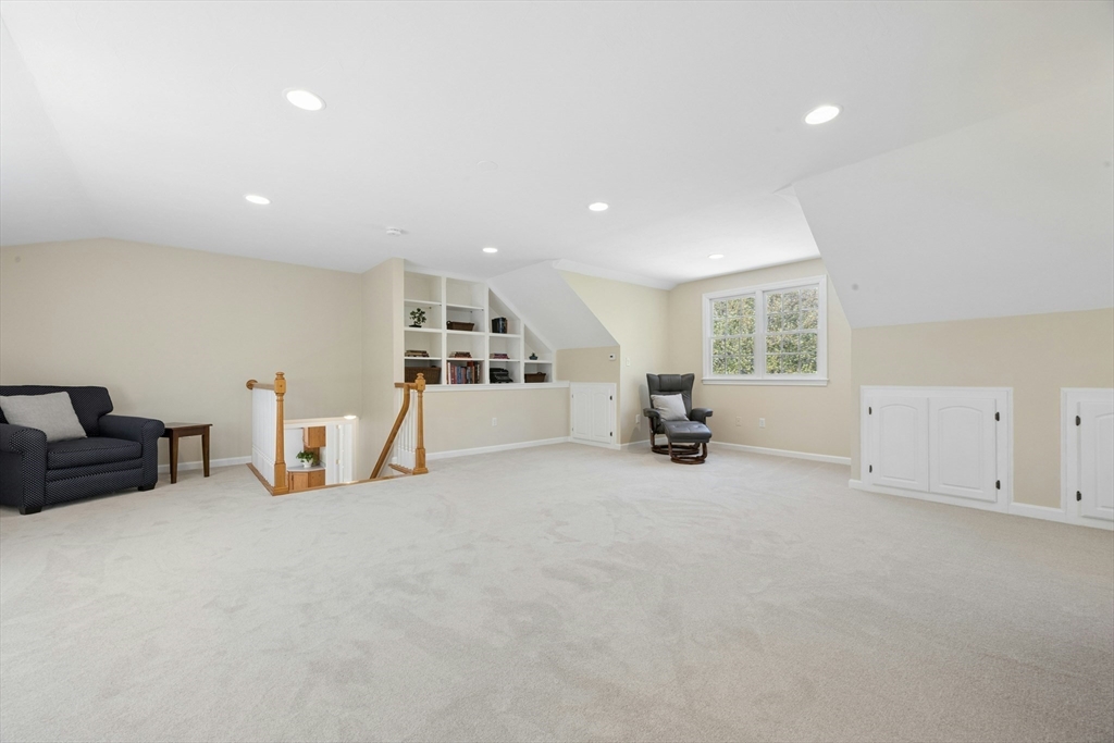 9 Wood DR, Mendon, MA Photo #13
