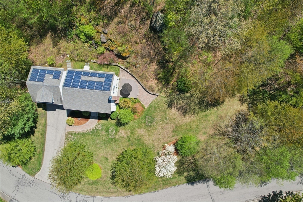 9 Wood DR, Mendon, MA Photo #35