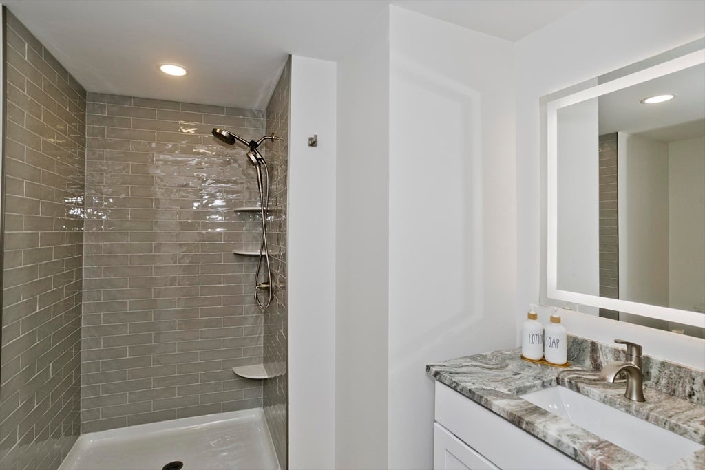 107 Williams Street #2 B, Northampton, MA, 107 Williams Street #2 B, Northampton, MA Photo #9