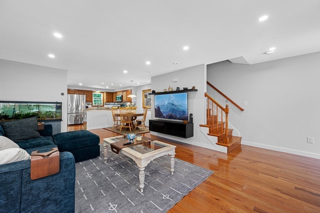 10 Eagle Dr 10