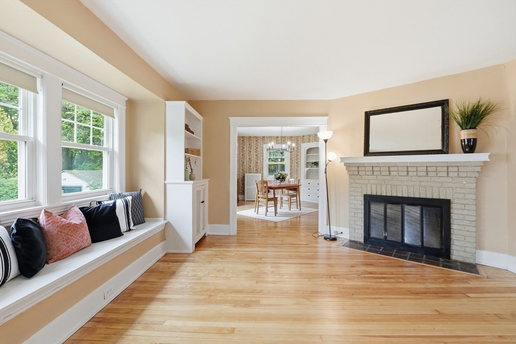 11 Wildrose Avenue, Worcester, MA Photo #13