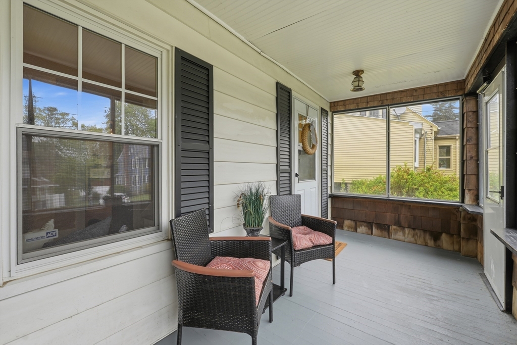11 Wildrose Avenue