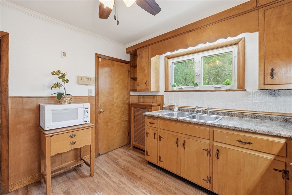 11 Wildrose Avenue, Worcester, MA Photo #19