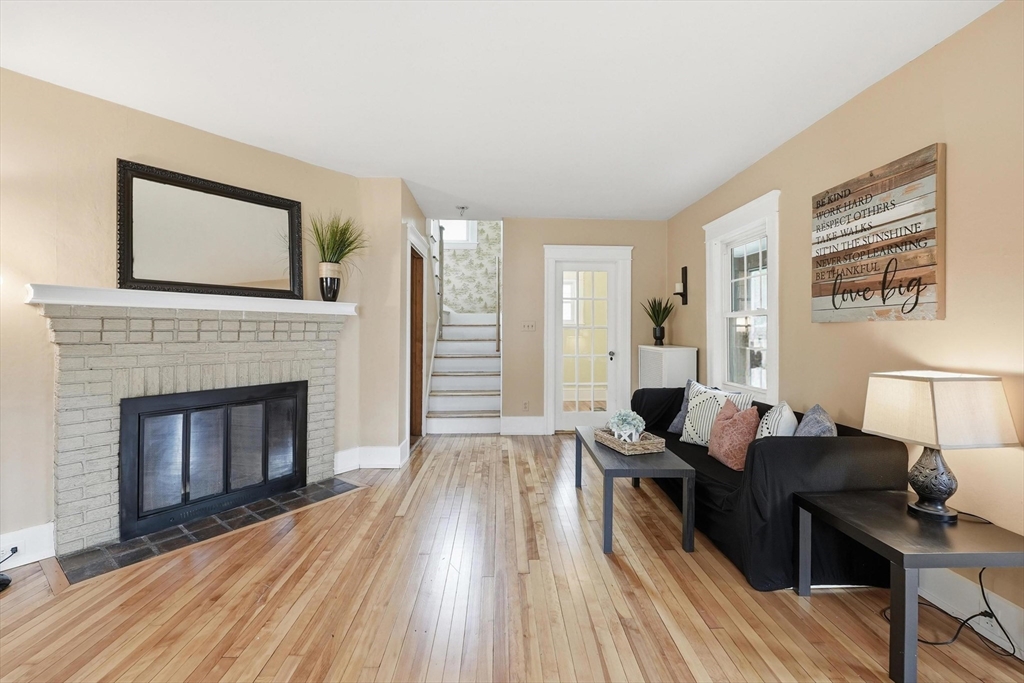 11 Wildrose Avenue, Worcester, MA Photo #9