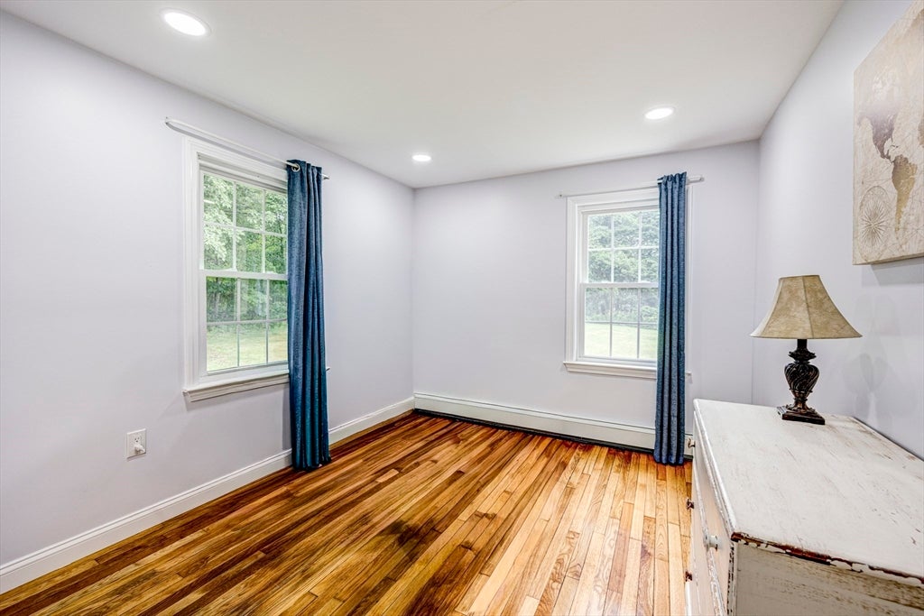 42 Pleasant View Avenue, Lunenburg, MA Photo #14