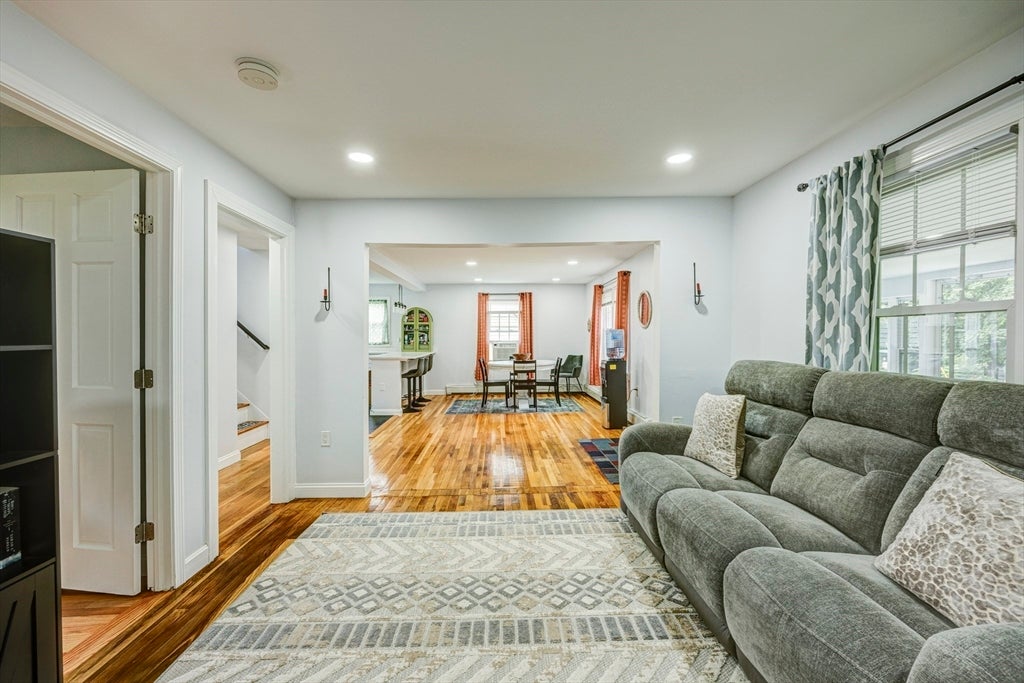 42 Pleasant View Avenue, Lunenburg, MA Photo #13