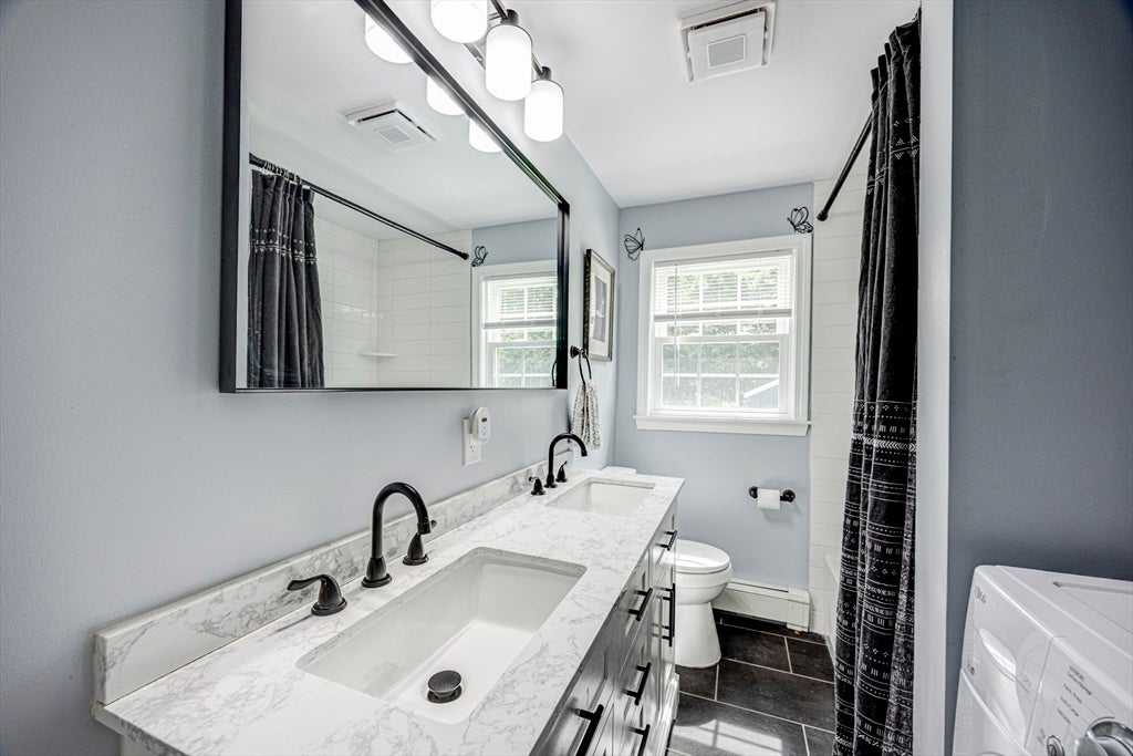 42 Pleasant View Avenue, Lunenburg, MA Photo #16