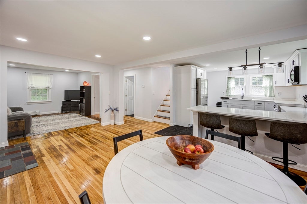 42 Pleasant View Avenue, Lunenburg, MA Photo #8