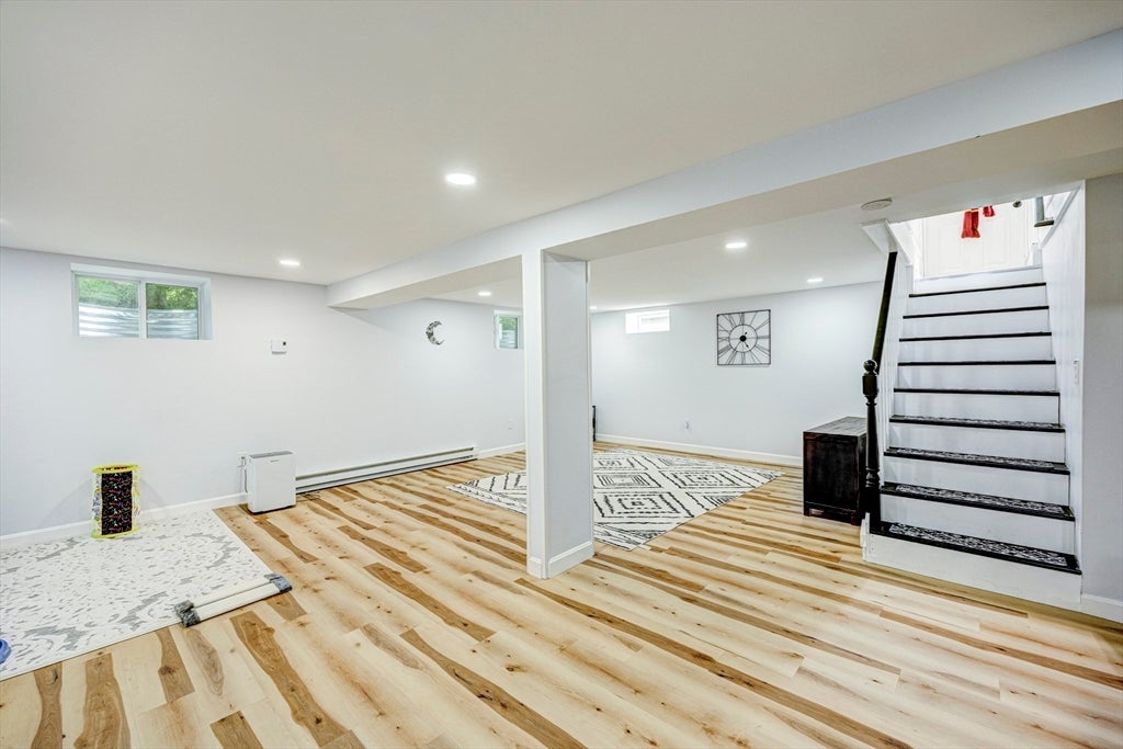 42 Pleasant View Avenue, Lunenburg, MA Photo #27