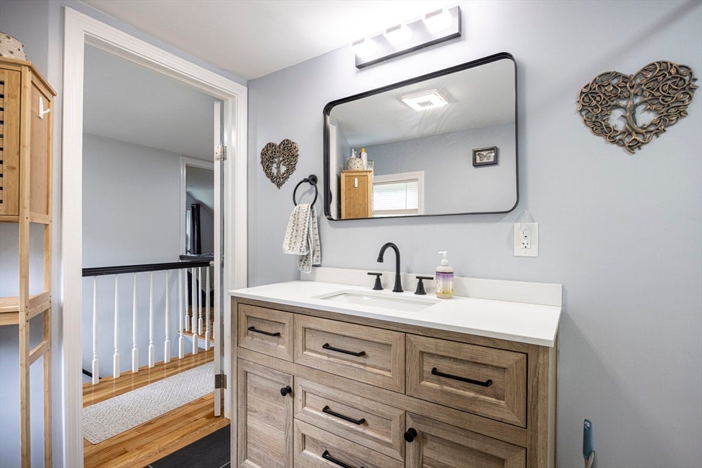 42 Pleasant View Avenue, Lunenburg, MA Photo #26