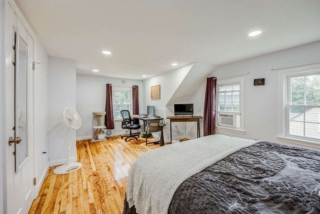 42 Pleasant View Avenue, Lunenburg, MA Photo #19