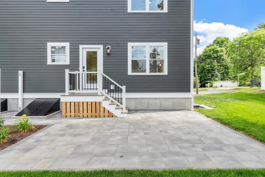 58-60 Neillian Street, Bedford, MA, 58-60 Neillian Street, Bedford, MA Photo #21