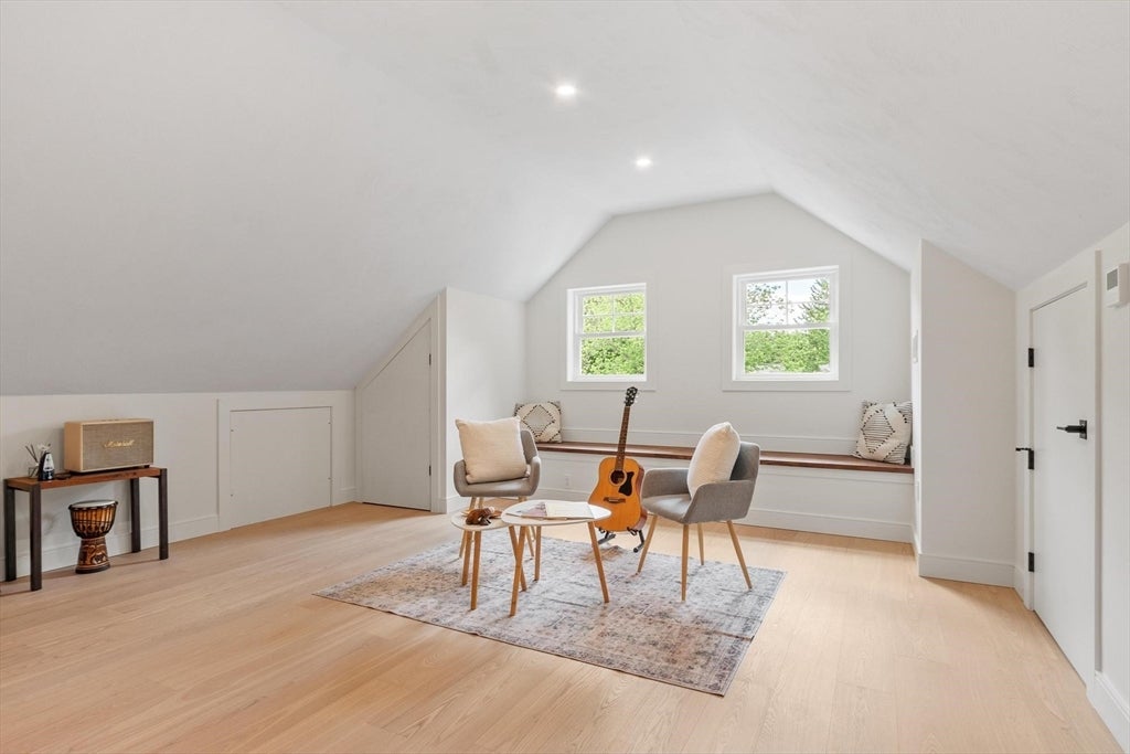 58-60 Neillian Street, Bedford, MA, 58-60 Neillian Street, Bedford, MA Photo #15