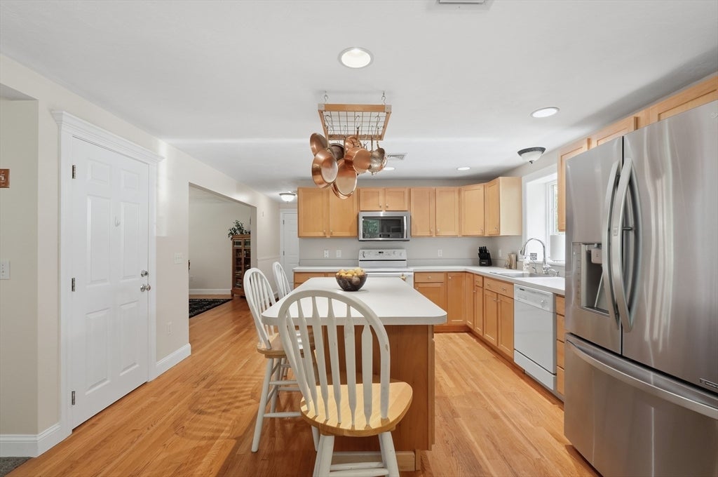 31 Pine Street, Middleboro, MA, 31 Pine Street, Middleboro, MA Photo #11