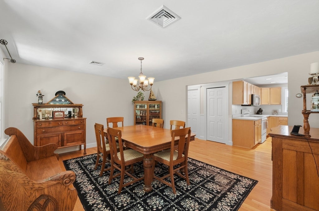 31 Pine Street, Middleboro, MA, 31 Pine Street, Middleboro, MA Photo #16