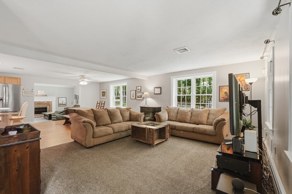 31 Pine Street, Middleboro, MA, 31 Pine Street, Middleboro, MA Photo #7