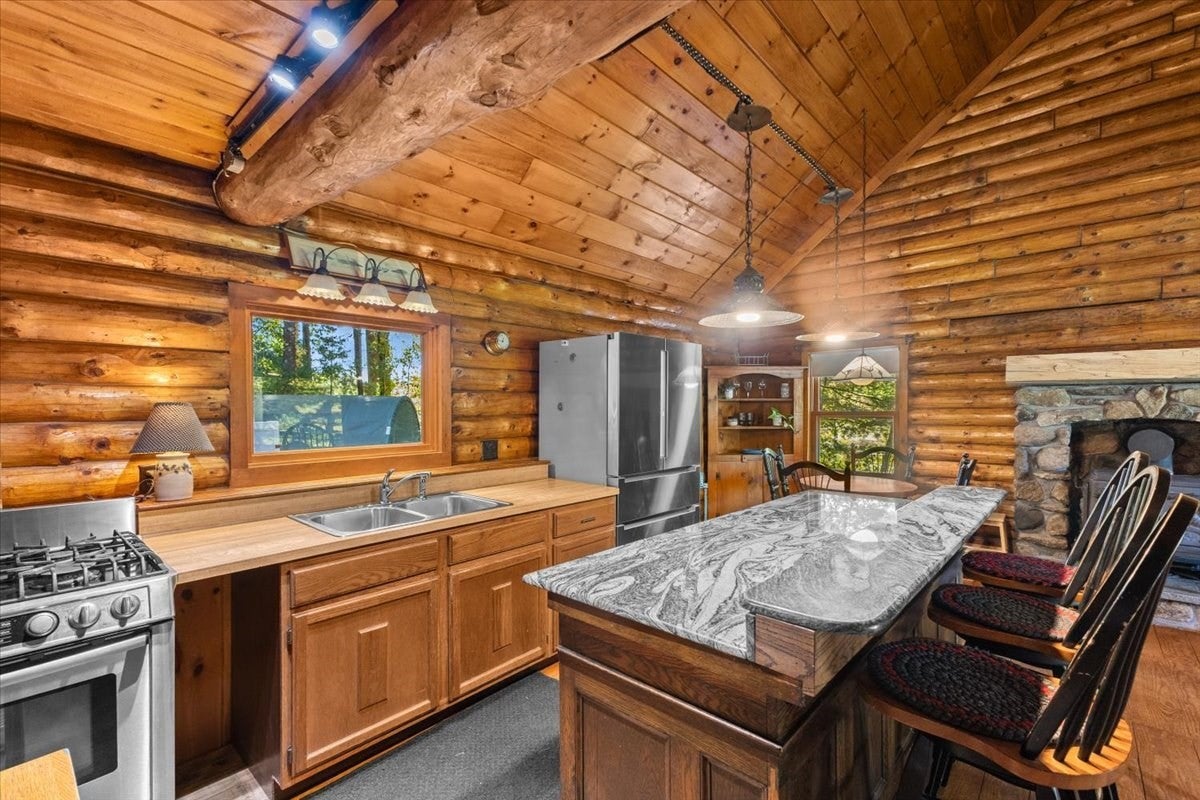 127 Mendon St, Bellingham, MA, 127 Mendon St, Bellingham, MA Photo #16