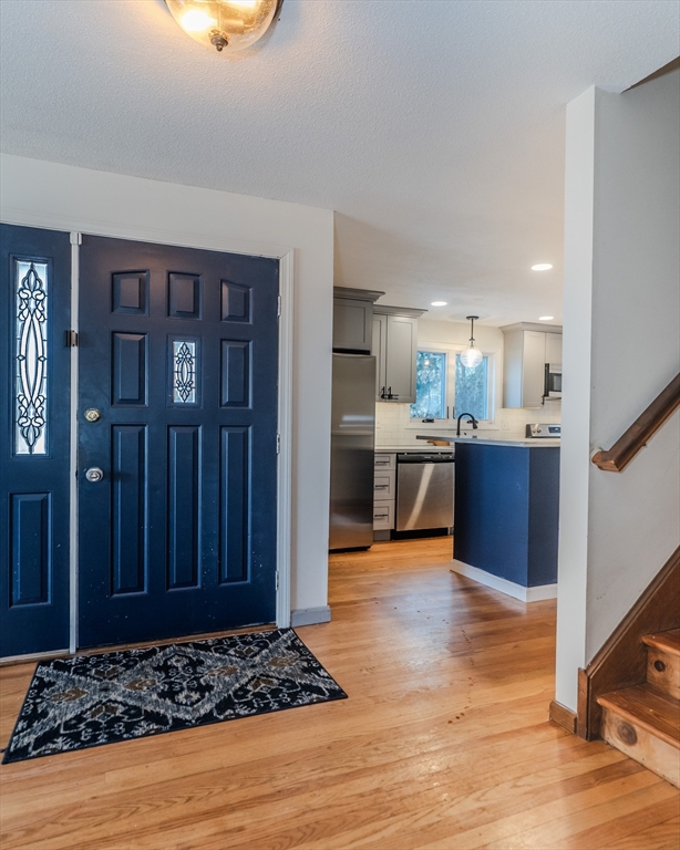 279 Whitney Ave