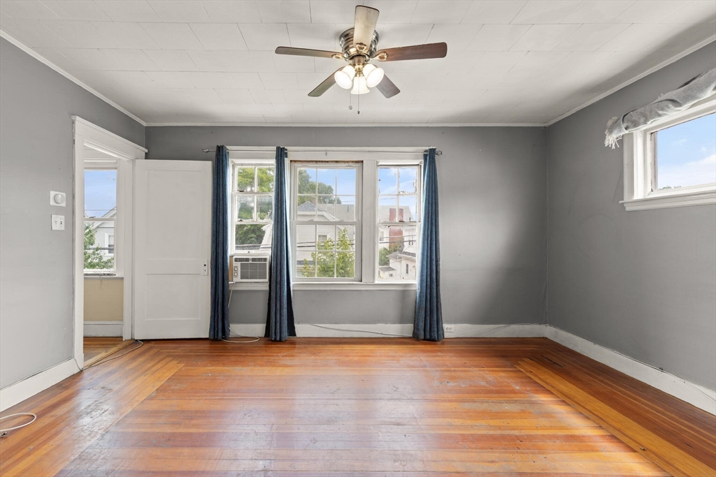 114 Capen St.
