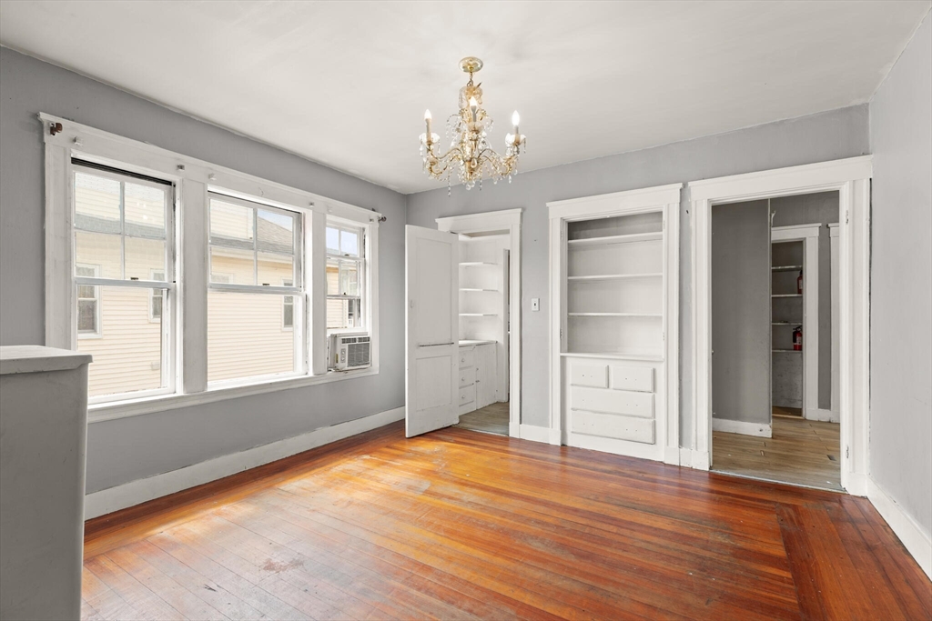 114 Capen St.