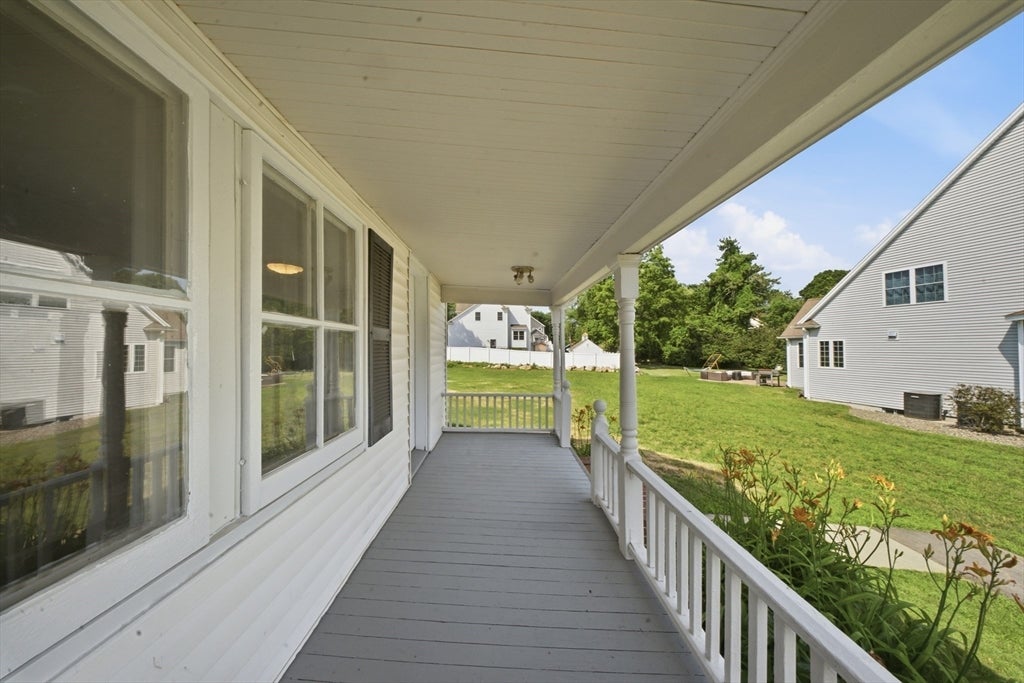 62 Pleasant St, Hopkinton, MA Photo #32