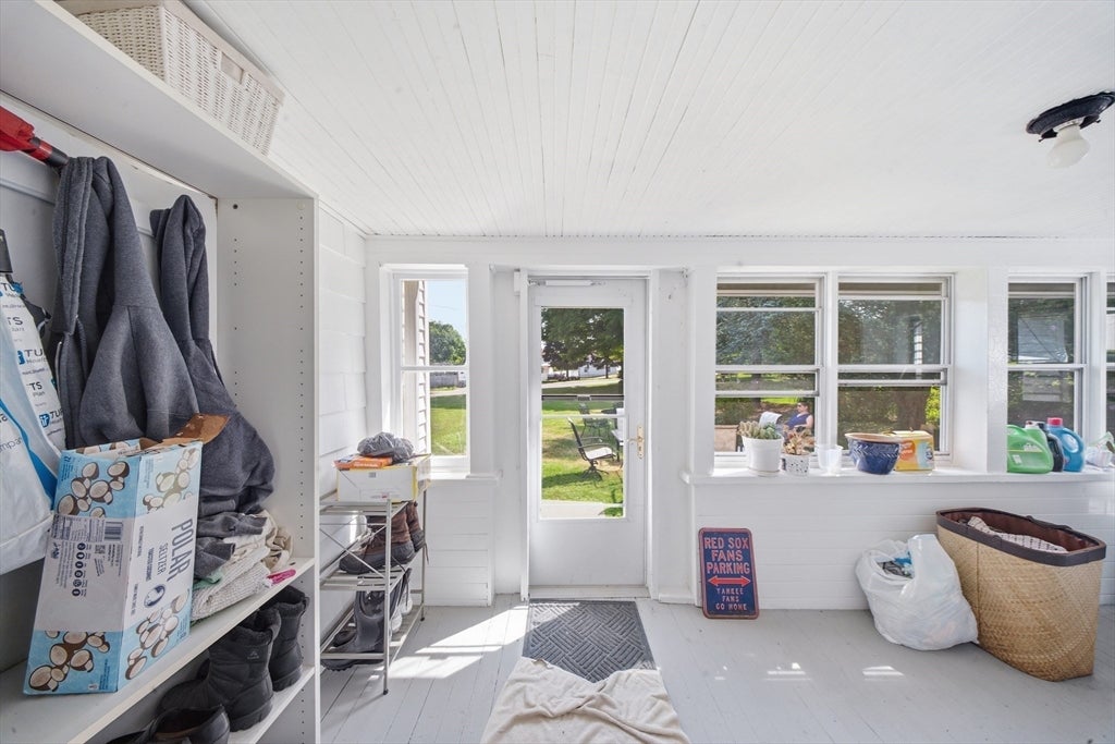 62 Pleasant St, Hopkinton, MA Photo #29