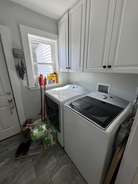 Belmont, Massachusetts 02478, United States, 2 Bedrooms Bedrooms, ,1 BathroomBathrooms,Residential,Active,190752