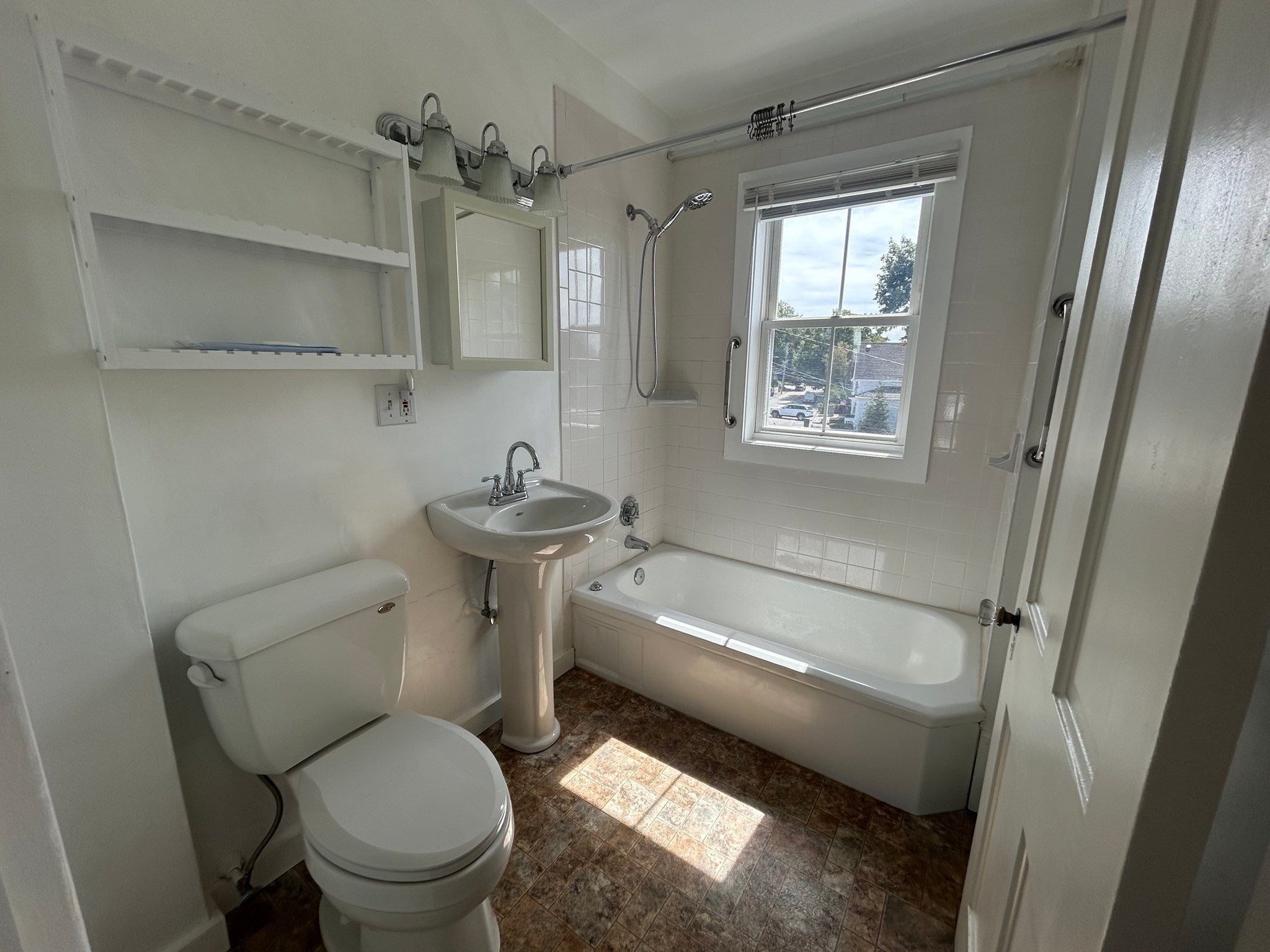 251 East Main St #1, Gloucester, MA, 251 East Main St #1, Gloucester, MA Photo #15