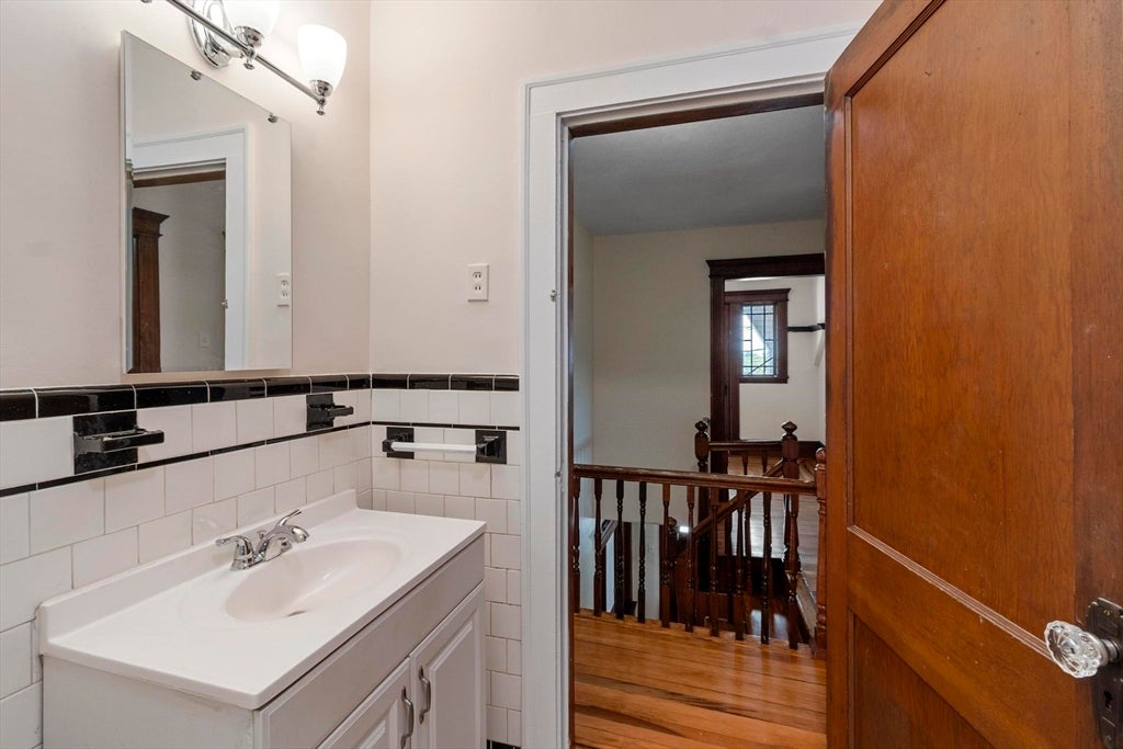 219 Walnut Street, Lynn, MA Photo #22
