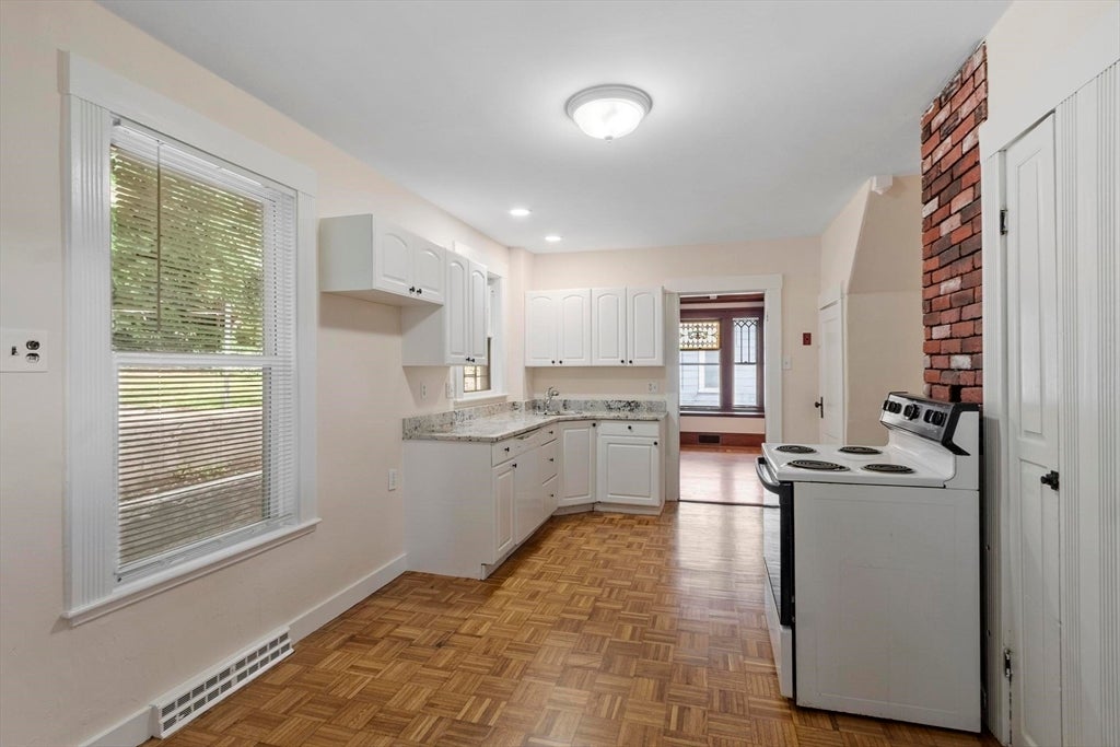 219 Walnut Street, Lynn, MA Photo #16