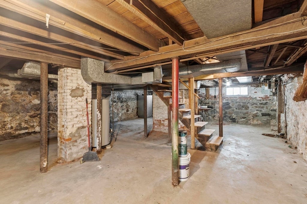 219 Walnut Street, Lynn, MA Photo #32
