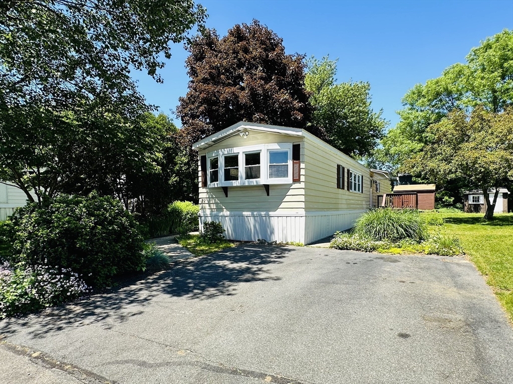 22 Contessa Dr.