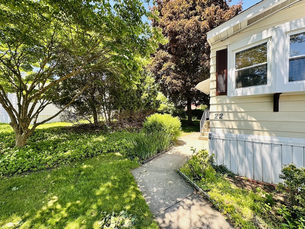 22 Contessa Dr.