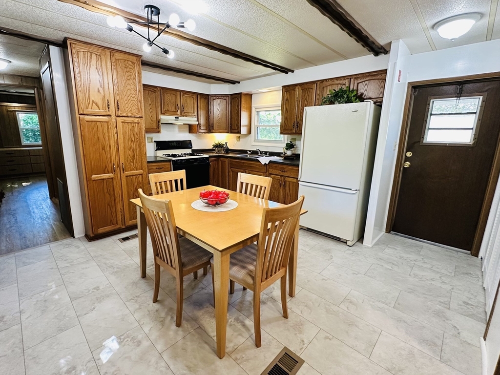 22 Contessa Dr.