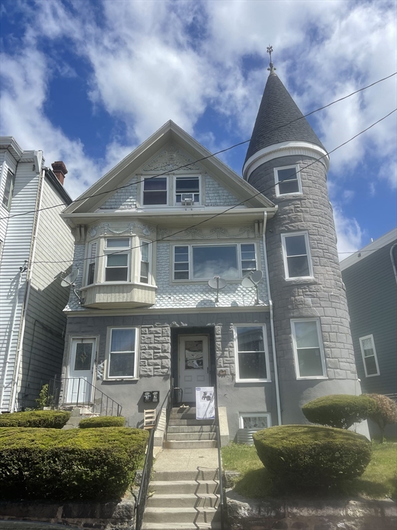 118 White St