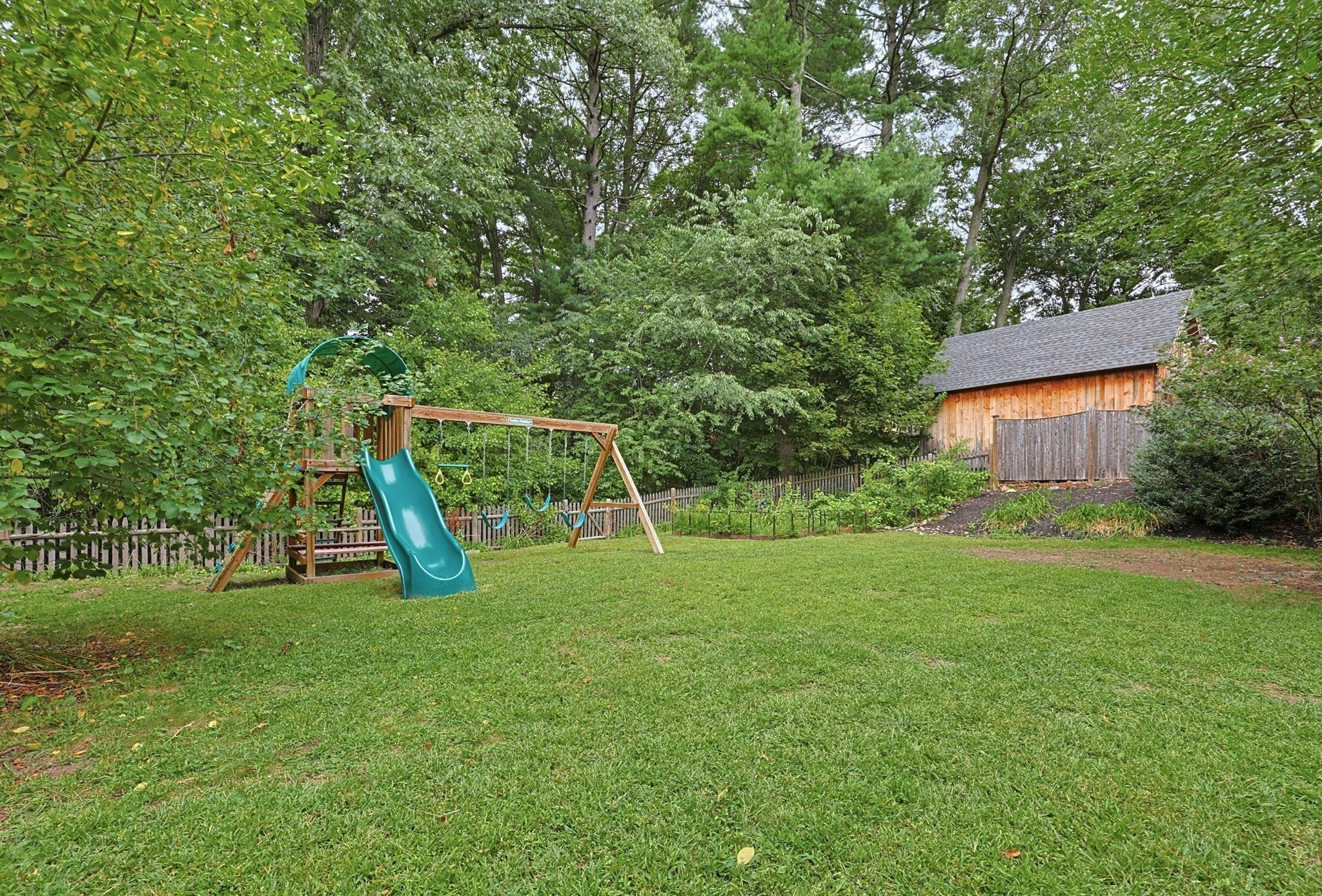 36 Intervale Ter, Reading, MA Photo #6